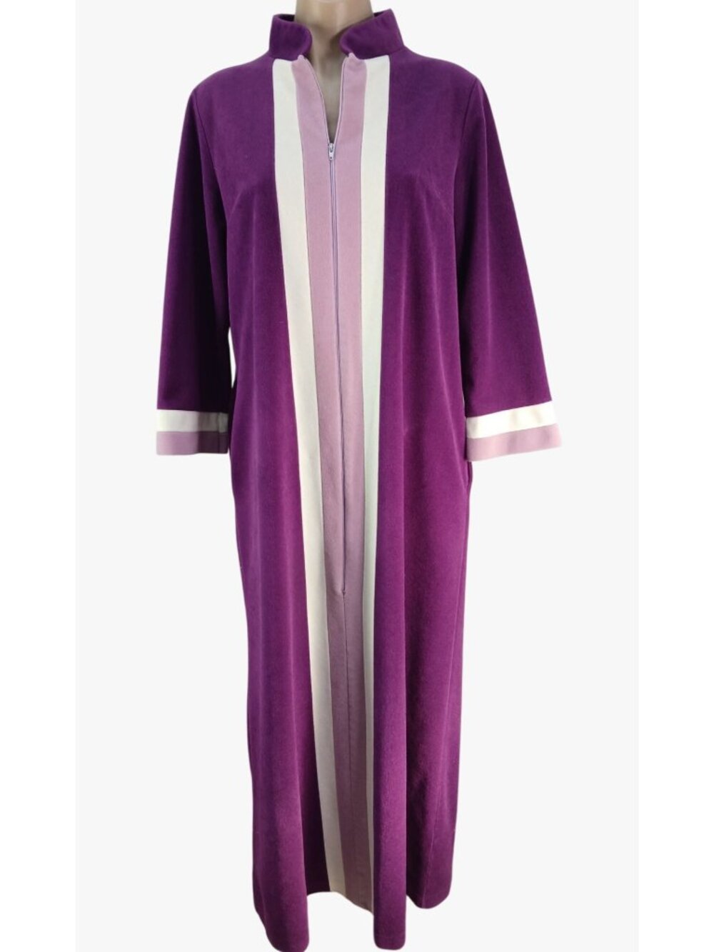 Vintage Vanity Fair Purple Zip Up Lounge Robe Lavendar White Stripes Size 12